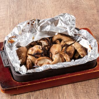 鉄板！肉厚しいたけのホイル焼き