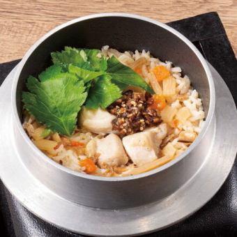 とり釜めし　自家製有機菊芋の醤油添え