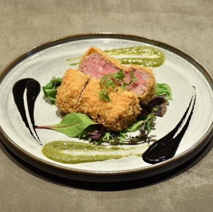 【축하나 특별한 날에】 생선회・육자・레어 필레카츠 등 요리만 전 9품 10000엔(부가세 포함)