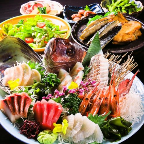 Right next to Nagoya Station! We are proud of the fresh fish delivered directly from the market! There are many banquet courses ★