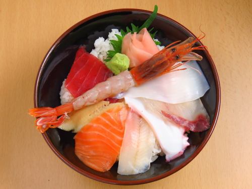 One coin seafood bowl 500 yen
