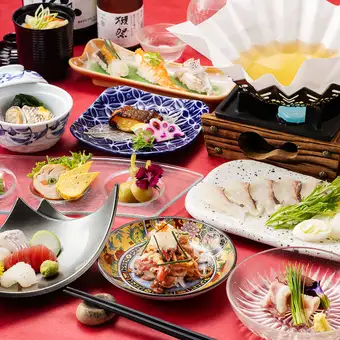 【雲雀】享用 5 種刺身拼盤、紙鍋鯛魚涮涮鍋、3 種馬肉刺身、西京味噌醃製的當地魚類和壽司（含 2 小時暢飲）。