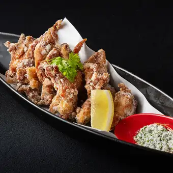 天草の塩で仕込んだ鶏唐揚げ