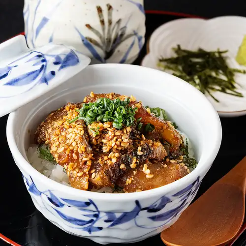 天草漬け魚の小丼（お出し付）