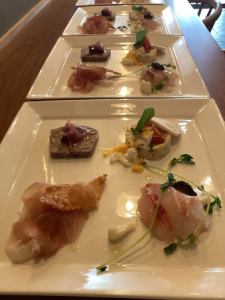 本日の冷前菜を少しずつ、ひととおり盛り合わせ