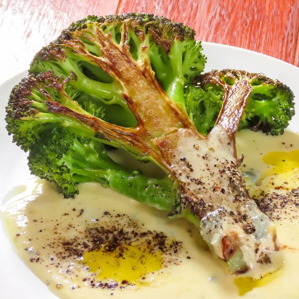 お食事にもおつまみにも◎【ブロッコリーのステーキ】