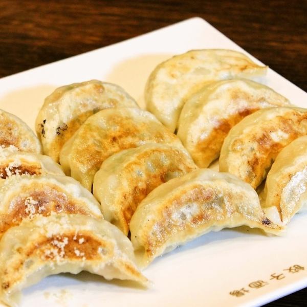 Very popular with regular customers! Order handmade gyoza★All-you-can-eat gyoza made to order is also available!