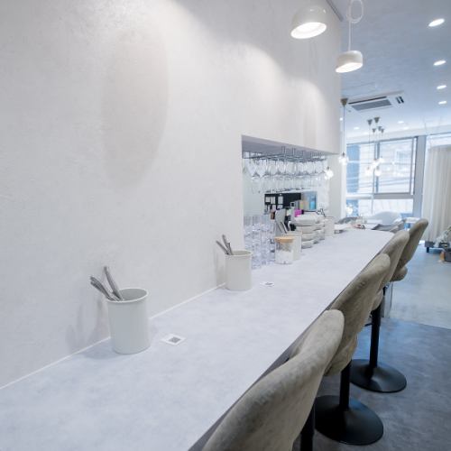 ≪カウンター≫ 5席