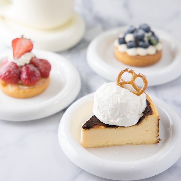 ≪食後のデザートやカフェ利用で大人気♪≫ 自家製スイーツ各種 ￥550（税込）～