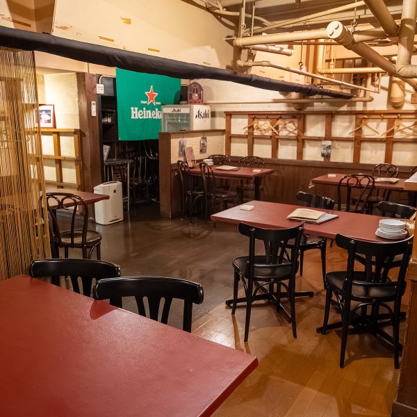 [Soar can also be rented out exclusively.] The main floor can be rented out exclusively for parties, wedding receptions, and various other occasions. The semi-basement floor can also be used for smaller events, such as 15 people. For parties of 40 or more, the entire restaurant can be rented out exclusively. Please feel free to contact us if you are interested.