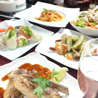 December only: [Soar's Standard Plan] 8 dishes including pork, pizza, and pasta, with 2 hours of all-you-can-drink for 4000 yen (tax included).