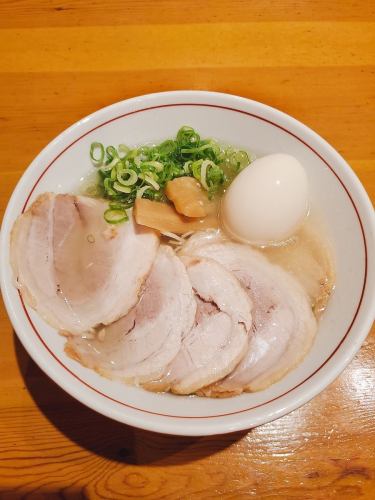 豚骨ラーメン650円～