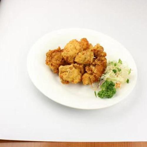 어린 닭 튀김 / 닭 껍질 만두 / 된장 커틀릿