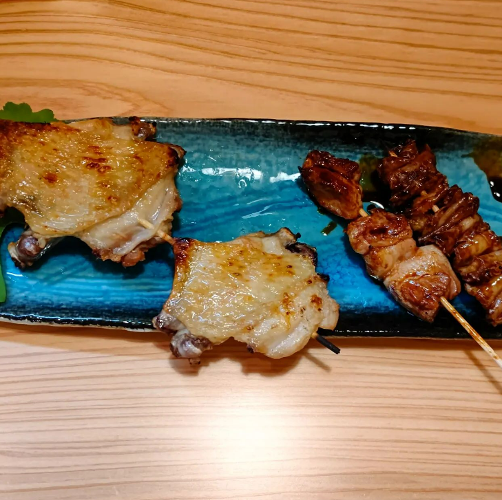 リーズナブルで美味しい焼き鳥を各種ご用意！
