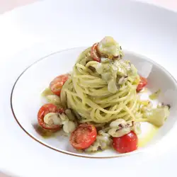 たこのジェノベーゼ スパゲティ　スープ・サラダ付き 