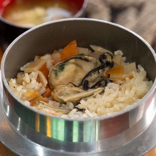 有明海産カニの美味しさを活かした釜飯♪