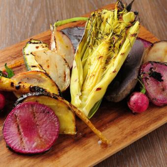 有機野菜の温かいロースト 牡蠣で作るバーニャカウダソースで