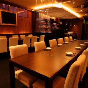 [3F] Party room for up to 34 people.Equipped with a microphone and large display ☆ Perfect for wedding after-parties ♪ * Standing buffet for up to 50 people