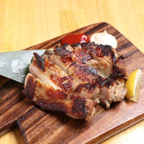 【スパイスが決め手】ジャマイカ郷土料理「ジャークチキン」鶏肉の美味しさを最大限に引き出した逸品