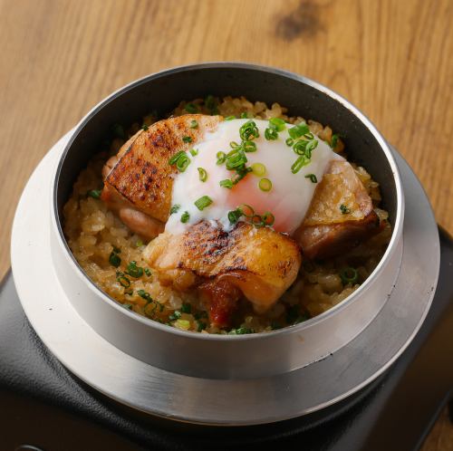 Oyako Kamameshi (rice cooked in a pot) with paitan