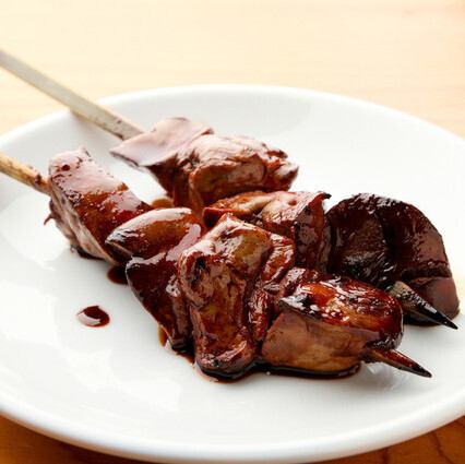 【鮮度抜群の逸品】トロける食感と濃厚な旨味!お店で一番人気の「レバー」をどうぞ