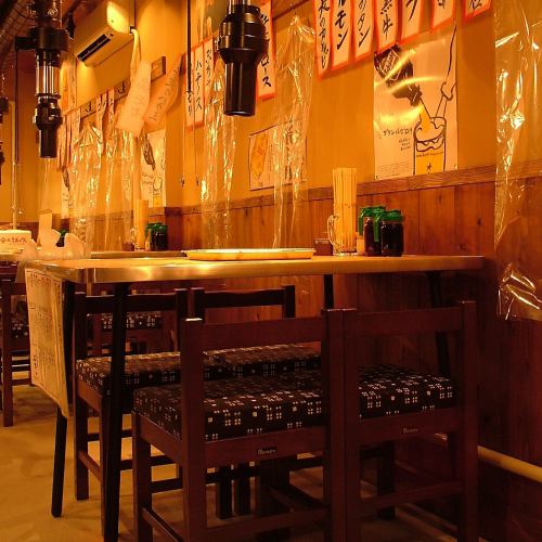 <p>会社帰りに、今日はぶちに行こうやぁ～！と気軽に焼肉を楽しんでください。テーブル席☆最大宴会20名様迄。</p>