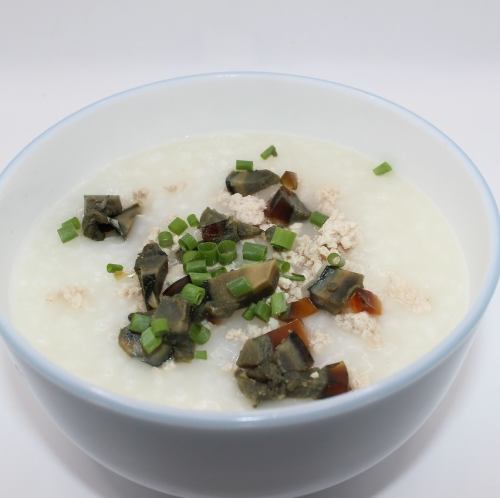皮蛋痩肉粥 ピータンと豚肉の旨味粥