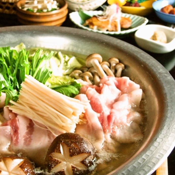 各種ご宴会にお薦め Tvで取材された人気の生姜鍋 梅コース 全7品2h飲み放題付6180円 税込 和食 銀座 うらら