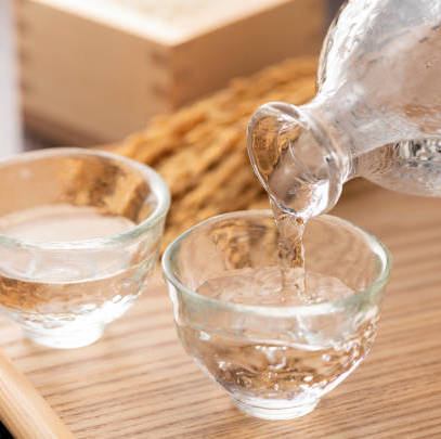 A marriage of sake and udon.Toast with carefully selected udon noodles and Japanese cuisine, as well as fine sake from all over Japan and seasonal sake...♪