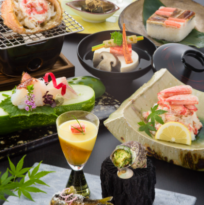 活毛蟹コース 全9品 22,792円(税込)