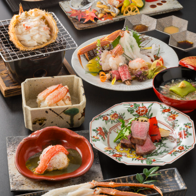 活ずわい蟹と活毛蟹・和牛コース(2名様より)全11品 43,120円(税込)