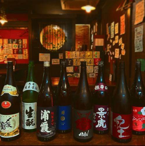 More than 20 types of sake!!