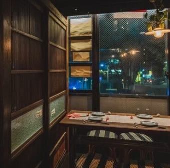 落ち着いた雰囲気の半個室!