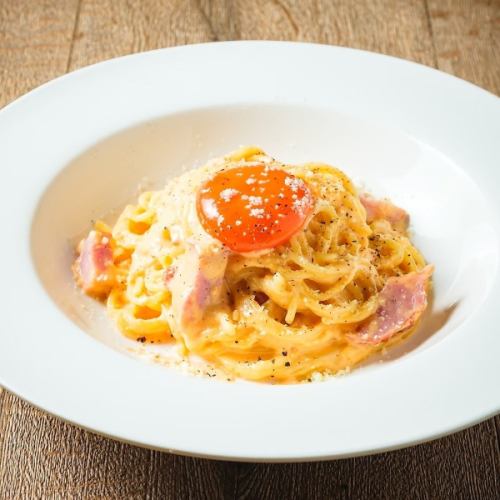 極上ベーコンカルボナーラ