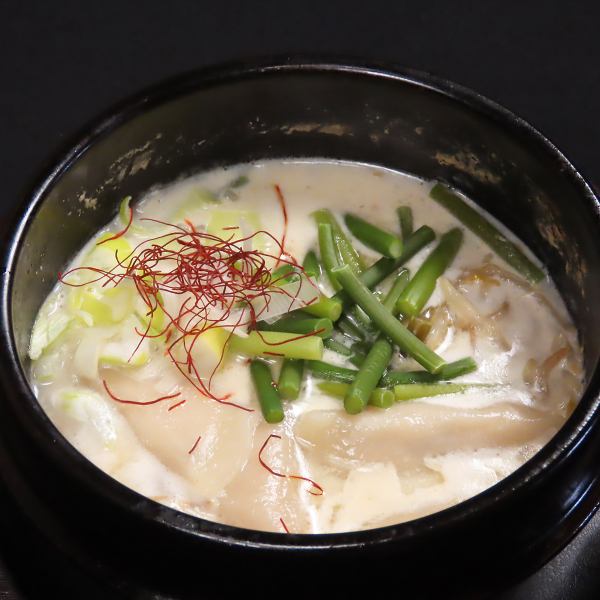 とんこつスープの炊き餃子