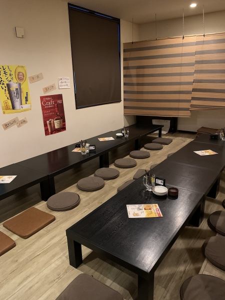 広々とお寛ぎいただけるお座敷席は団体様でのご利用も可能です！各種ご宴会に人数に合わせてお席ご用意いたします◎またカウンター席もご用意しておりますので、サク飲み・ふら～っと立ち寄りも大歓迎です！美味しいお料理とお酒をごゆっくりとお楽しみください♪