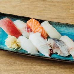 Nigiri Assortment (8 pieces of chef's choice)