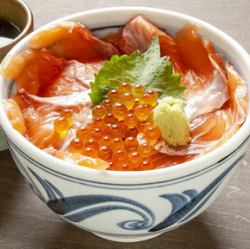 Salmon oyakodon