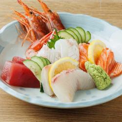 Assortment of five kinds of sashimi
