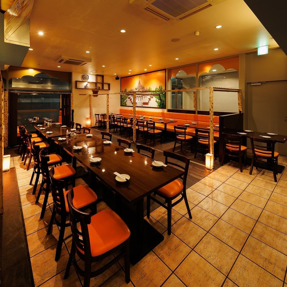 All seats are private rooms! Private rooms can accommodate from 2 to 180 people