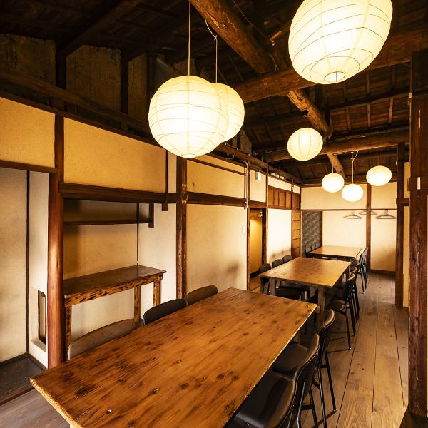 会社宴会や仲間内での集まりに最適◎総席数45席の広々とした店内は、大人数でのご宴会にも対応いたします！20名様前後での2階貸切宴会が可能です。6名様～の貸切相談も承っております♪周囲を気にせず盛り上がりたいプライベートな飲み会や、職場のご宴会にも最適◎人数やご予算などお気軽にご相談ください！