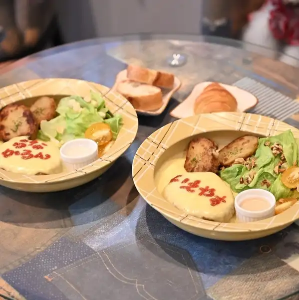 ランチを華やかにするハンバーグプレート☆