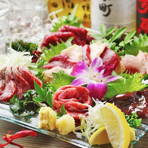 九州の自慢。”馬刺し”の盛り合わせ