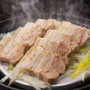 [Popular] Possum: Steamed pork wrapped in leafy vegetables