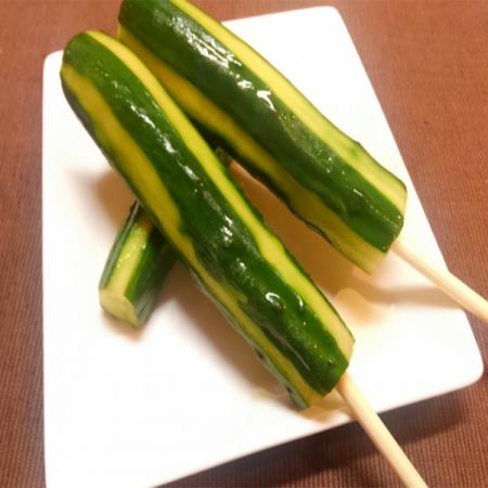 きゅうりの一本漬 / タコときゅうりのキムチ和え