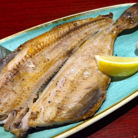 鉄板和牛サイコロステーキ/ホッケの塩焼き