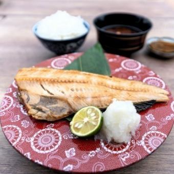 しまほっけの一夜干し定食