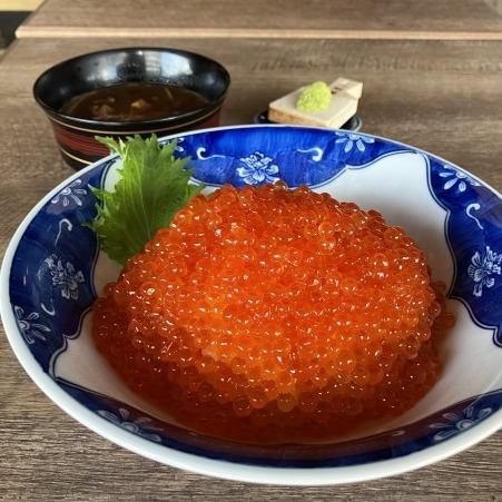 いくら丼