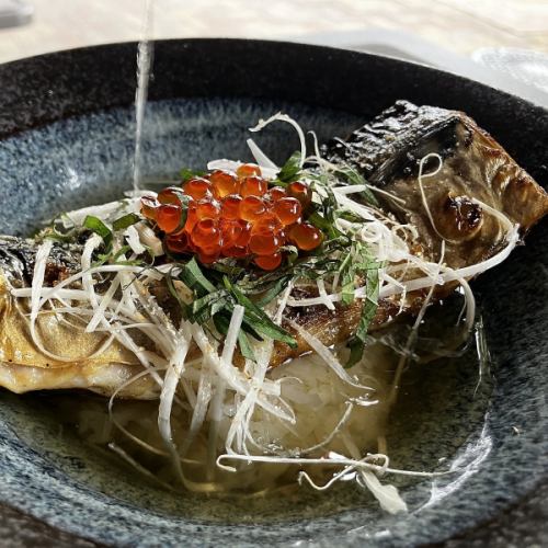 ランチ、ディナー定食あり