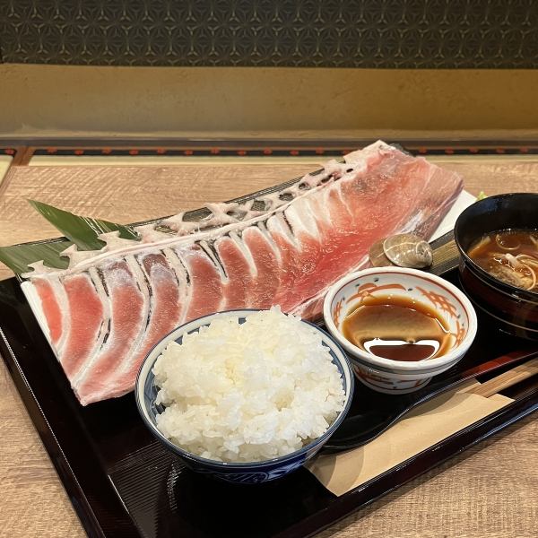 【はまぐりの貝でそぎ落として食べる】贅沢 本まぐろの中落ち